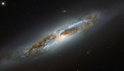 image_4421e-NGC-4388.jpg