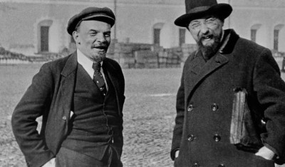 Ленин и Бонч-Бруевич.jpg