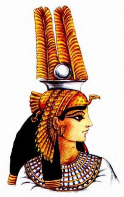 Древнеегипетский головной убор с ястребом.jpg