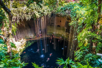 1 cenote-yucatan-01.jpg