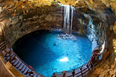 8 cenote-yucatan-samula.jpg