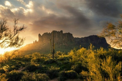 1 superstition_mountain_1.jpg