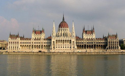 Здание парламента в венгрии.JPG